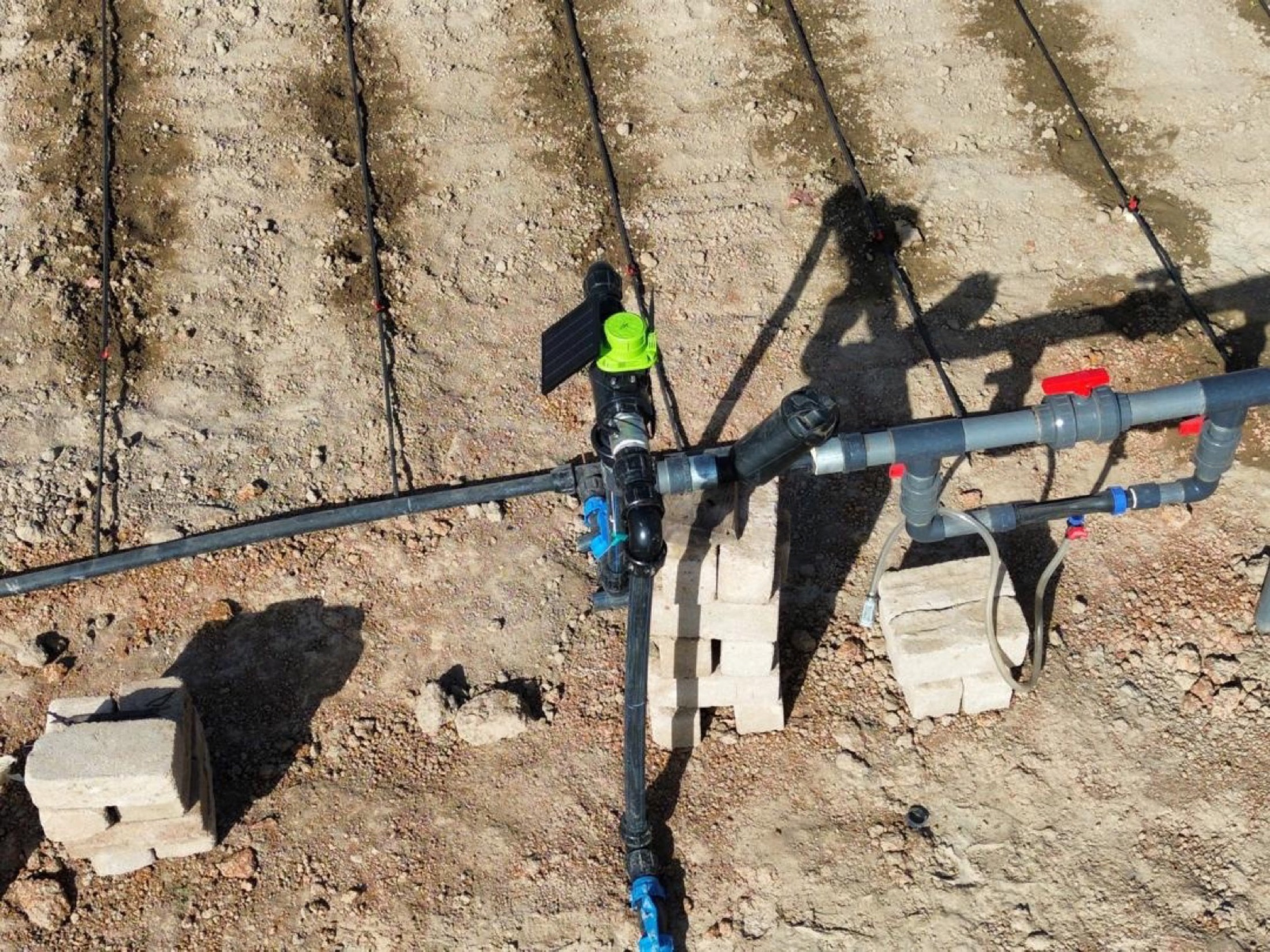 Vanne solaire intégrée au réseau d'irrigation des exploitations partenaires
